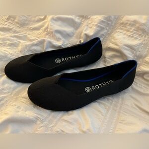 🖤 NWOT Rothy’s Black Flats Size 9 🖤